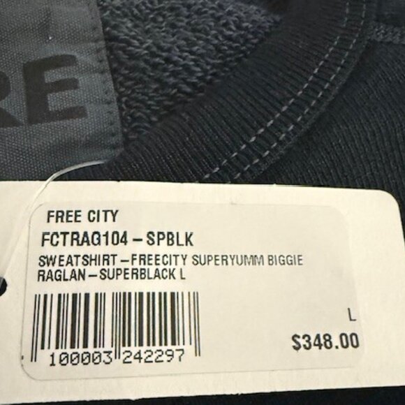 NWT-FREECITY Superyumm Biggie Raglan Sweatshirt in Superblack, Size Large, $348 - Picture 3 of 5